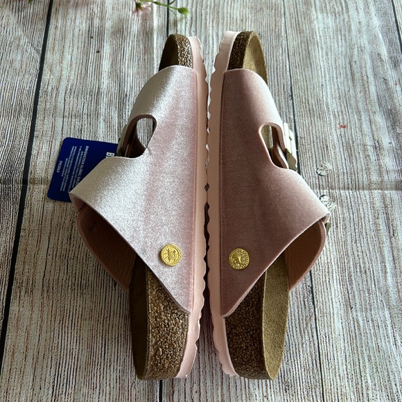 Birkenstock
Women's Arizona  Velvet Slide Sandals - Picture 5 of 6